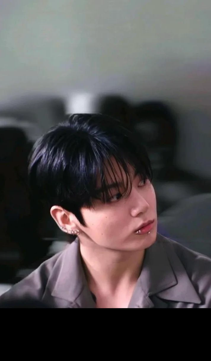 𝙱𝚞𝚗𝚗𝚢𑣲𝒿 thumbnail