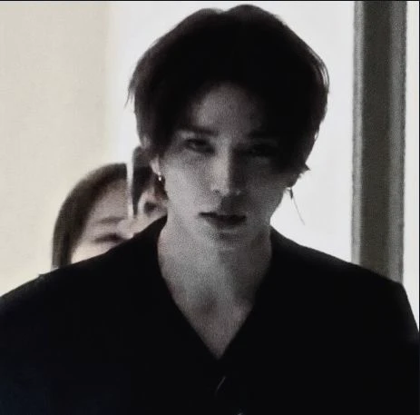 Lee heeseung thumbnail