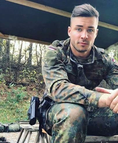 Military Dad thumbnail