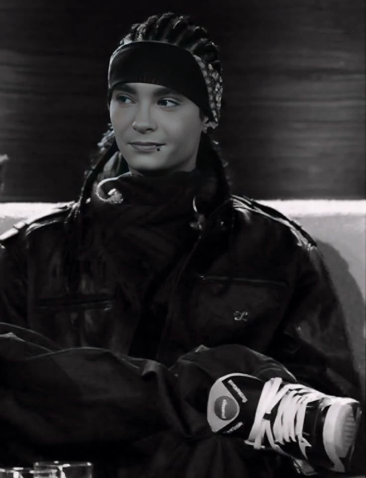 Tom Kaulitz. thumbnail
