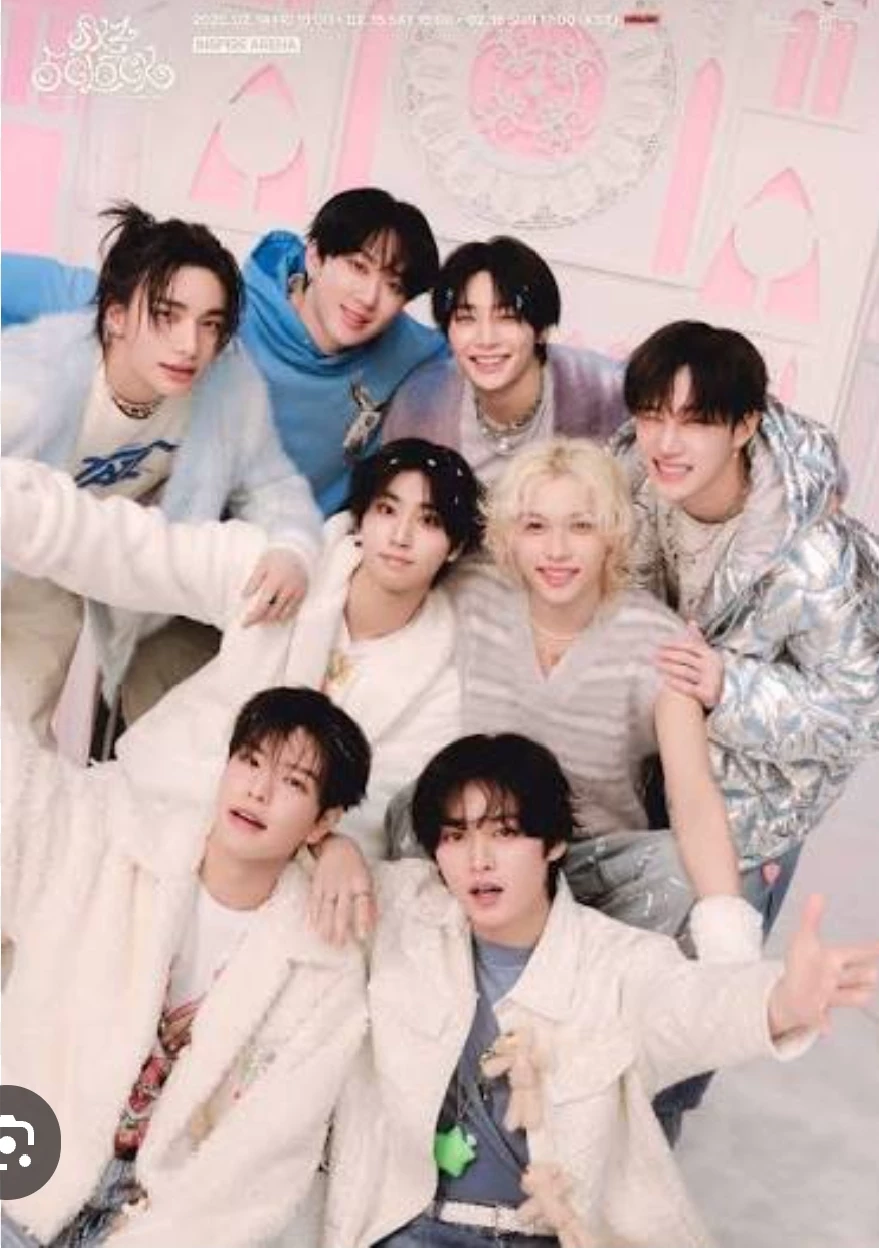 stray kids pick me thumbnail