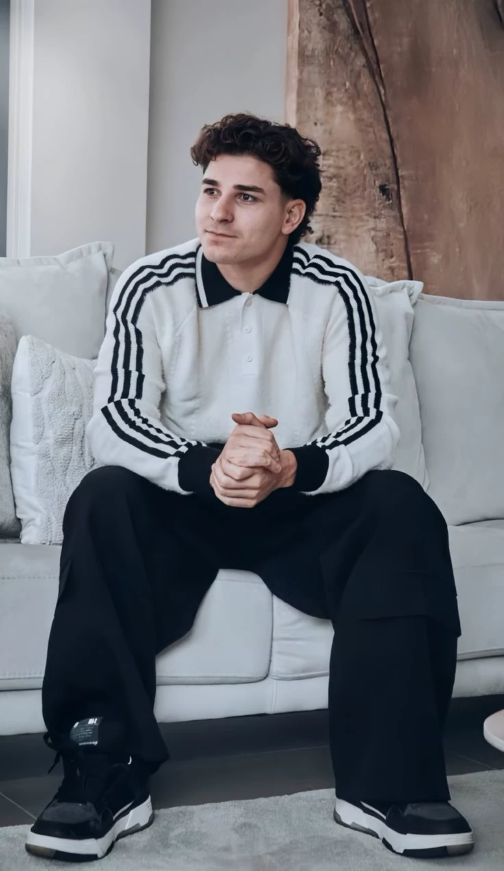 Julián Álvarez thumbnail