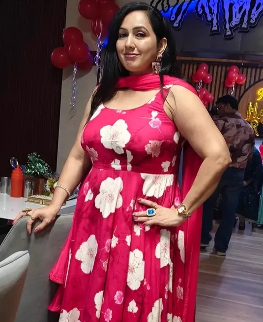 Nilam Shinde thumbnail