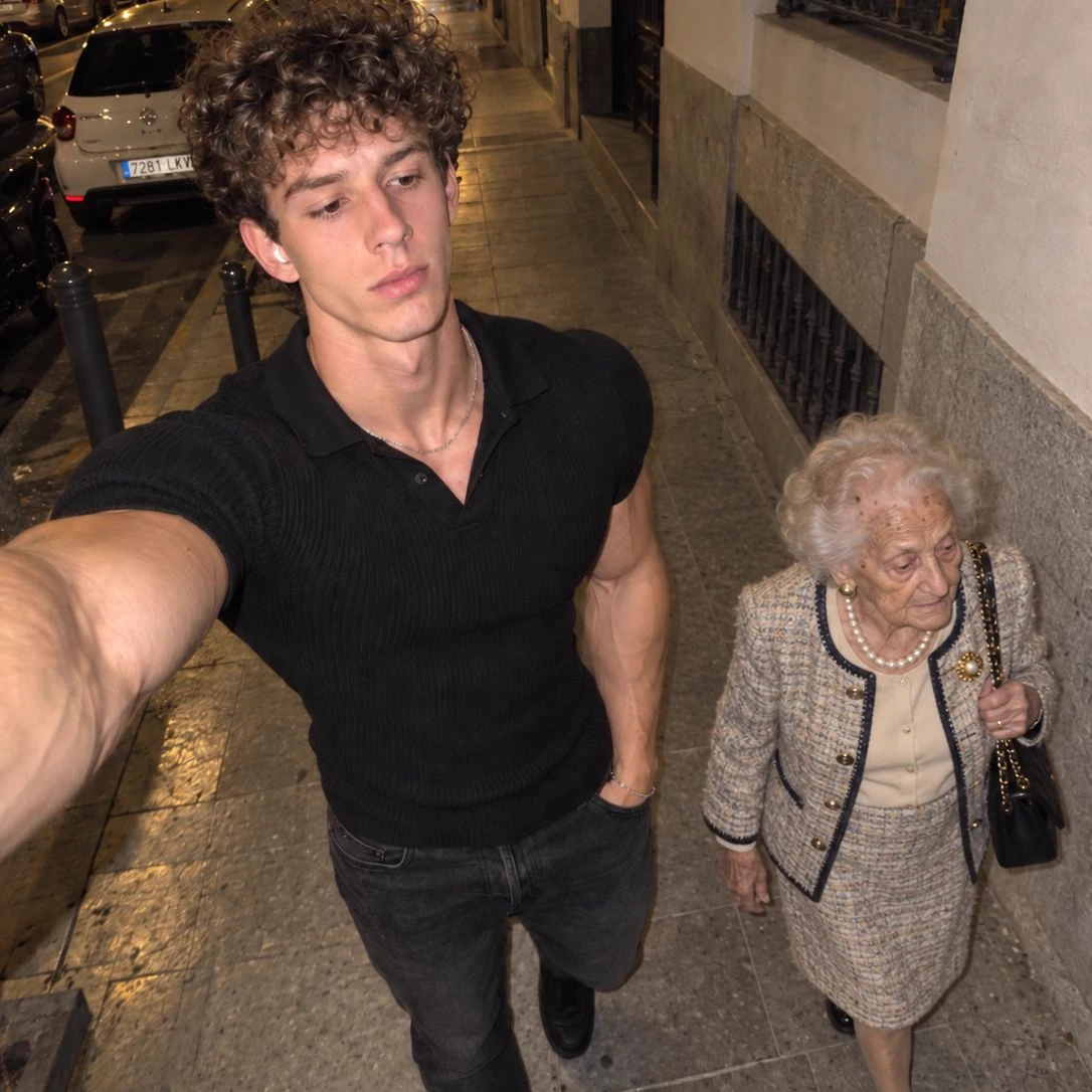 Hugo and Herminia. thumbnail