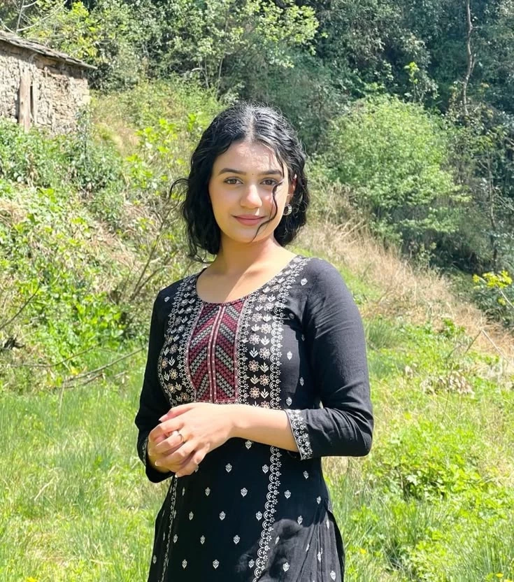 Sherya | single mother wants fake dad so her kid can get into holistic program thumbnail