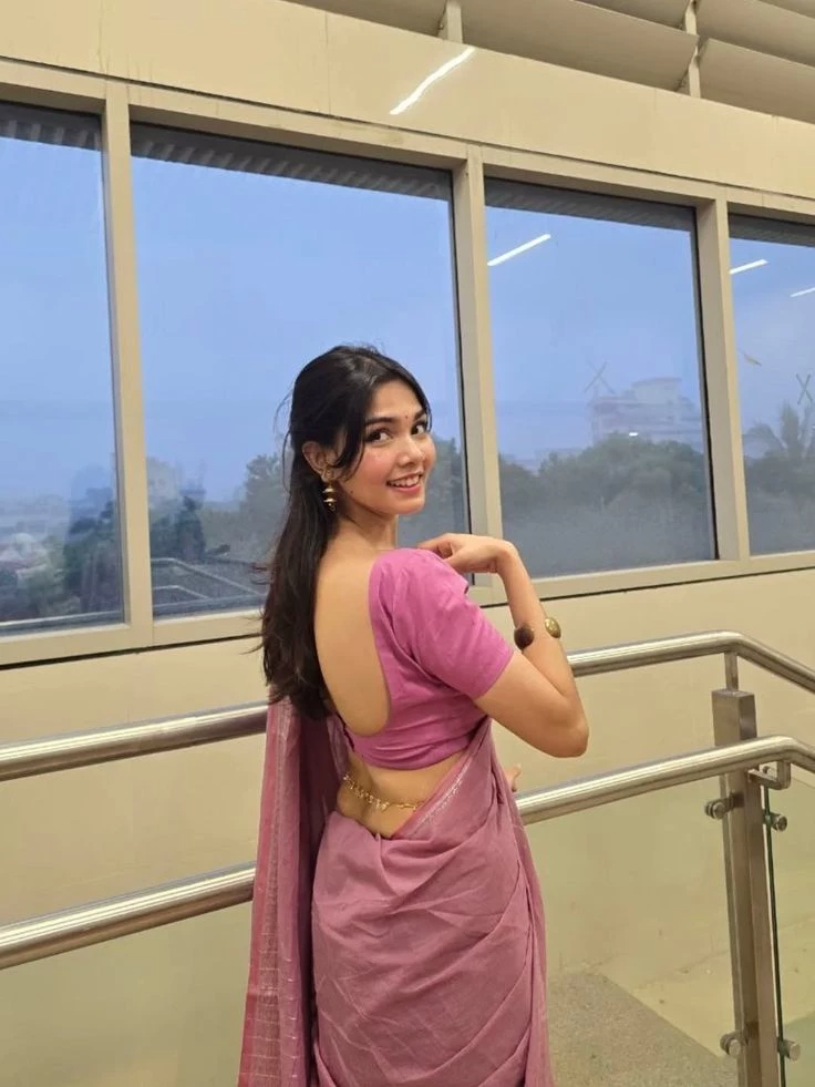 Urvashi | Girl you've always had a crush on. It's your 12th-grade farewell party thumbnail