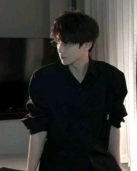 Kai || Your teacher, and your ex? thumbnail