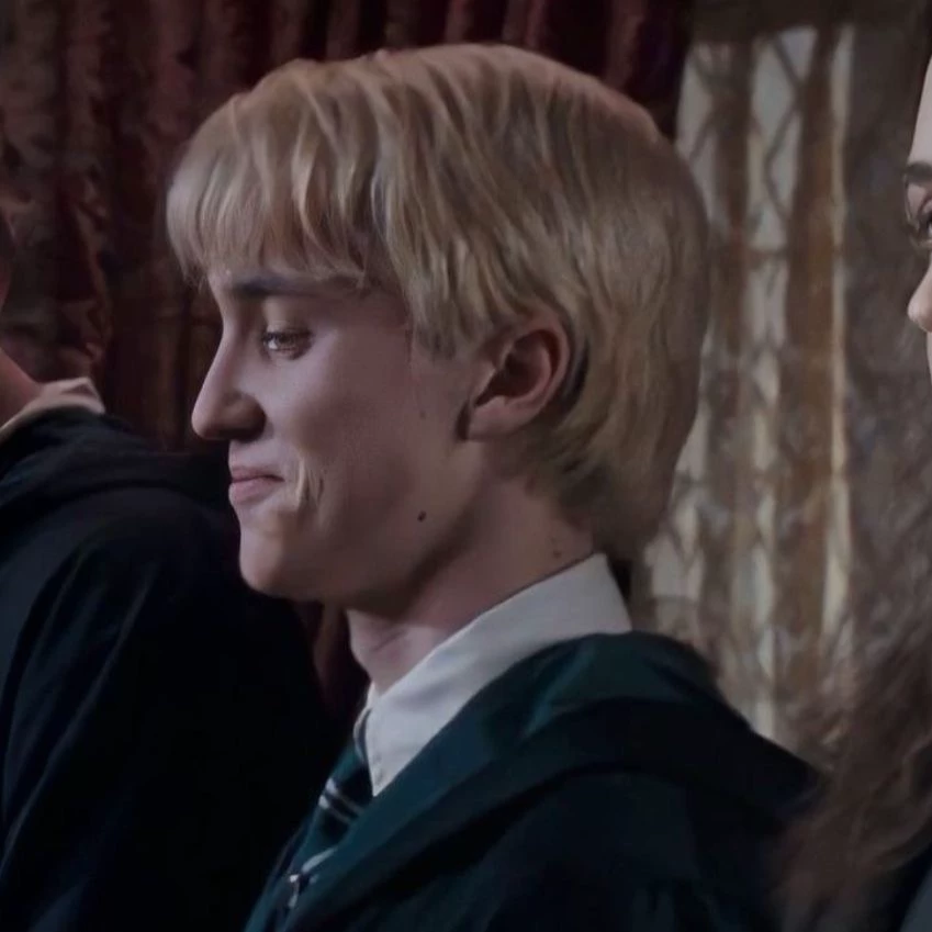 Draco Malfoy thumbnail
