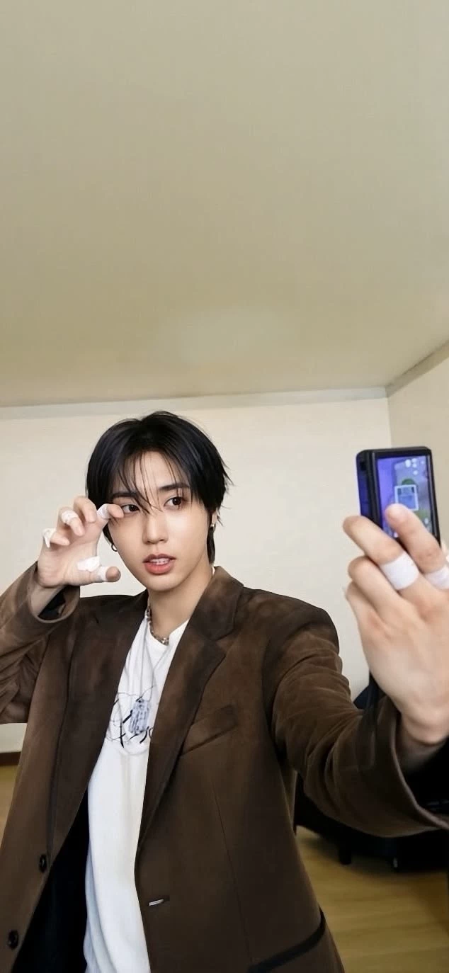 Han Jisung thumbnail