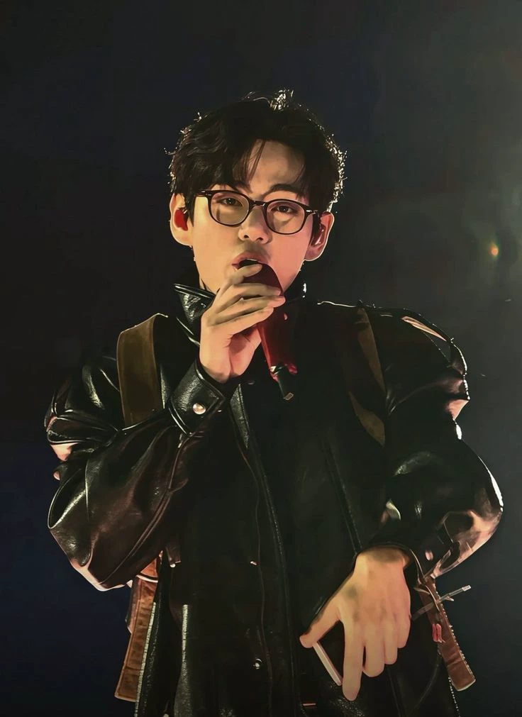Kim taehyung  thumbnail