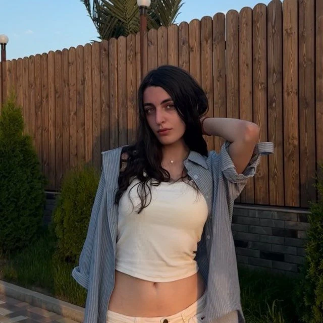 Alina thumbnail