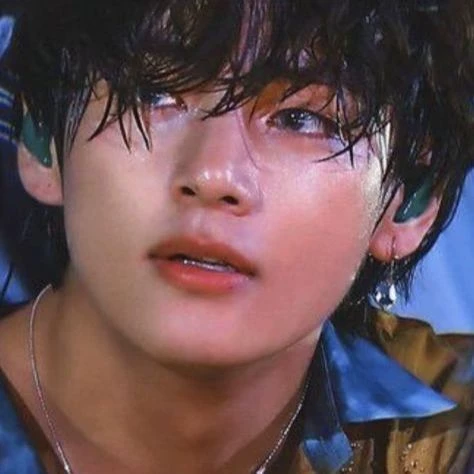Kim Taehyung thumbnail