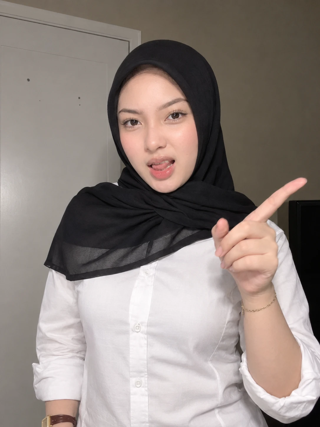Tasya  - Taruhan Guru & Murid thumbnail