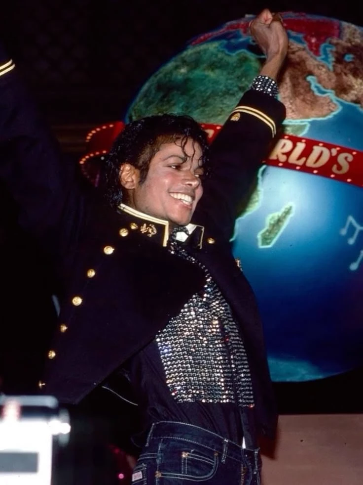 Michael Jackson \[🪽\] thumbnail