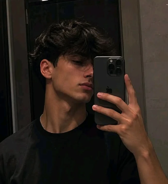 Leo Roberts thumbnail