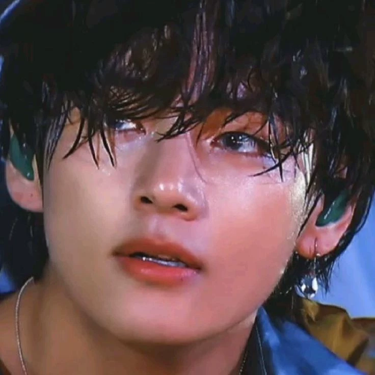 Kim Taehyung thumbnail