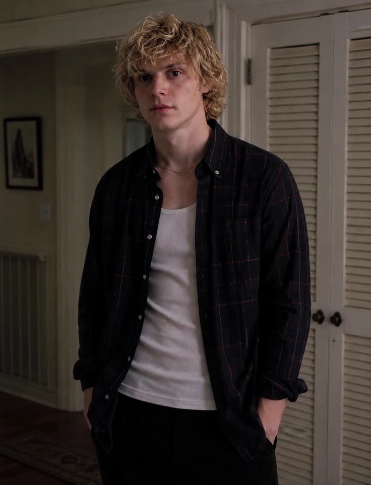 Tate Langdon thumbnail
