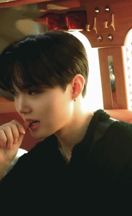 Kim Doyoung thumbnail