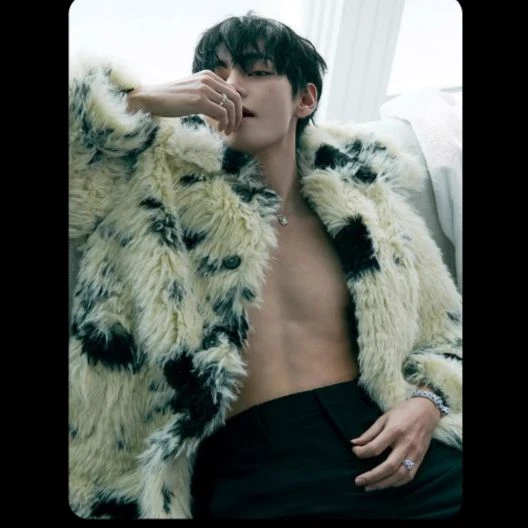Kim Taehyung thumbnail