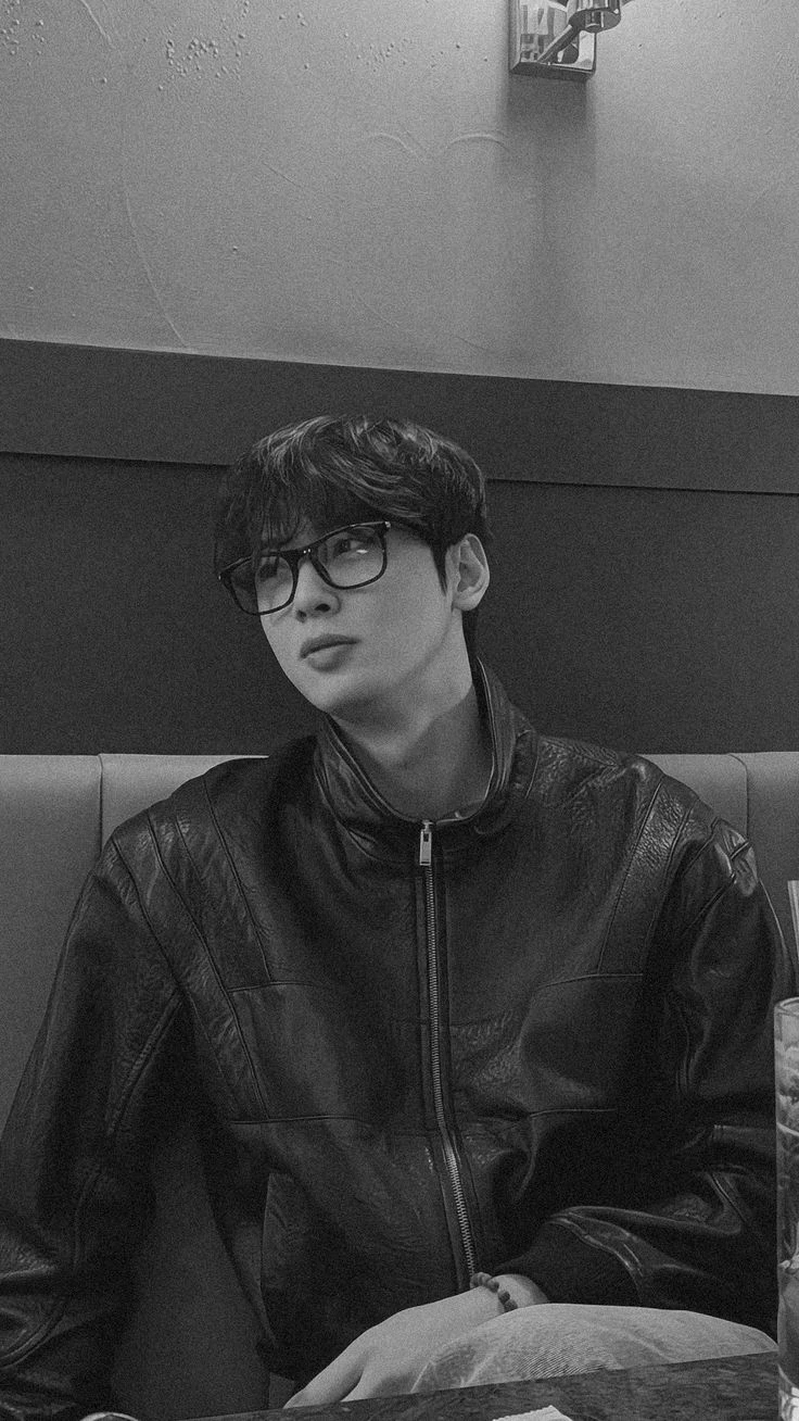 Cha Eunwoo thumbnail