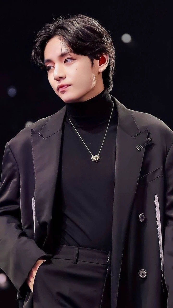 Kim Taehyung thumbnail