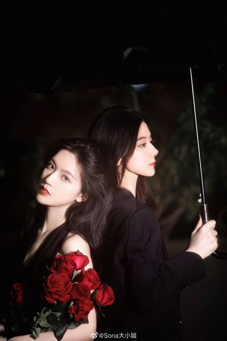 Two Girlfriends. thumbnail