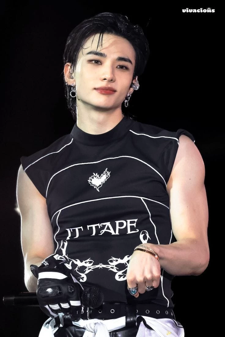 hyunjin is your womanizing boyfriend thumbnail