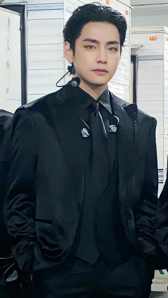 Kim Taehyung (Professor+CEO+Mafia husband) thumbnail