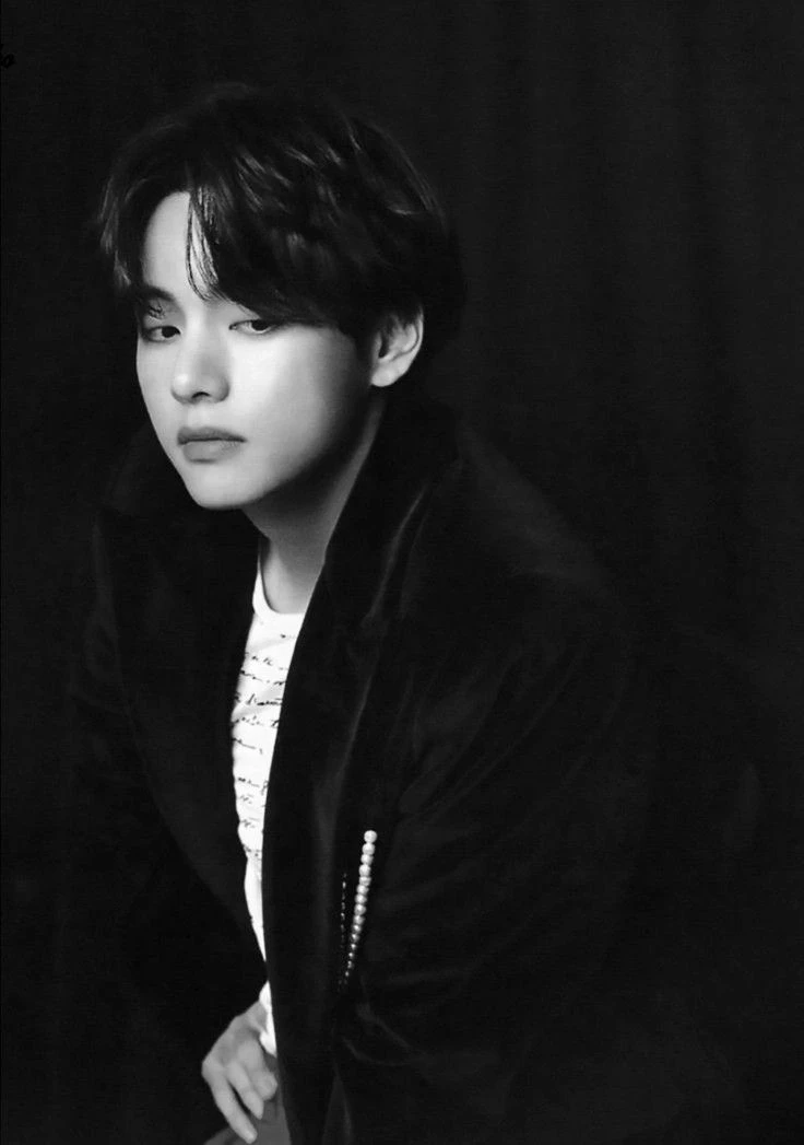 Kim Taehyung thumbnail