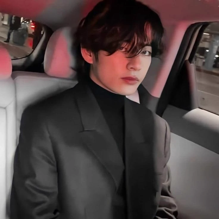 Kim Taehyung thumbnail