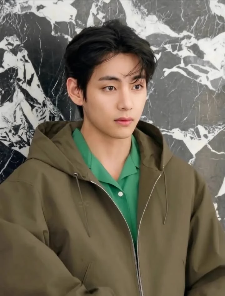 kim Taehyung (mafia Queen and poor guy) thumbnail