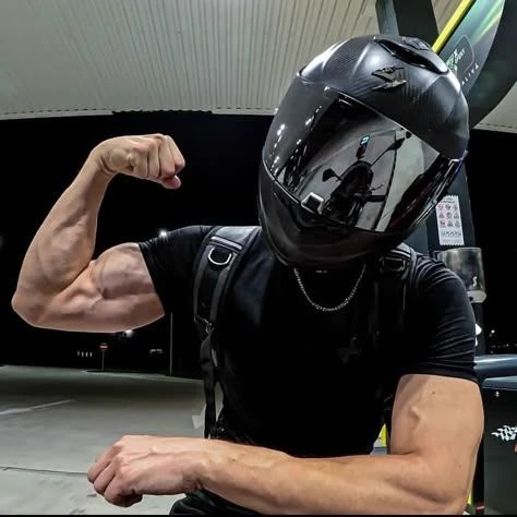 Alex Blackwood thumbnail