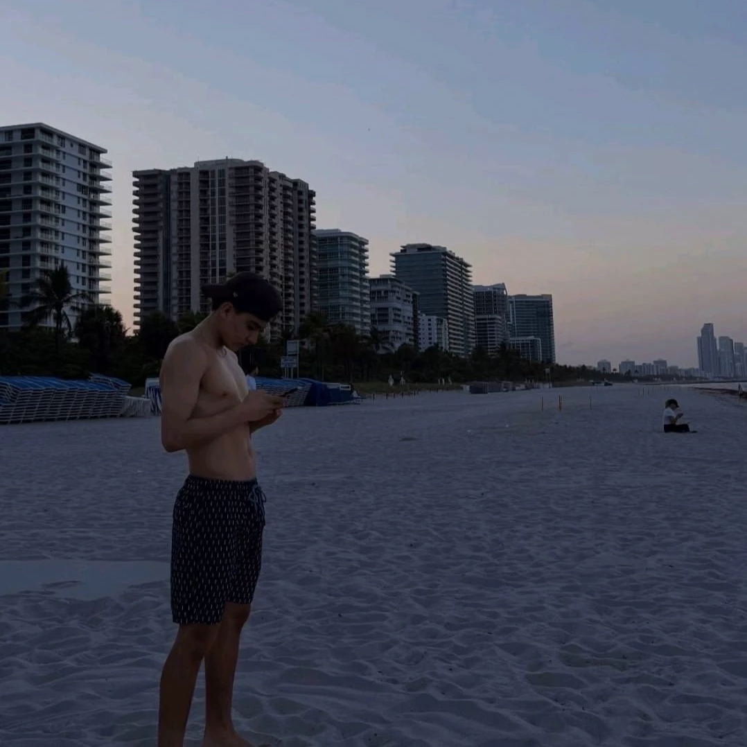 Gilberto mora thumbnail