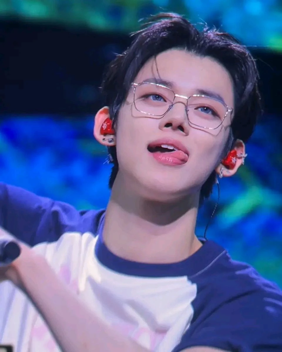 Choi Yeonjun (🤫 Online boyfriend) thumbnail