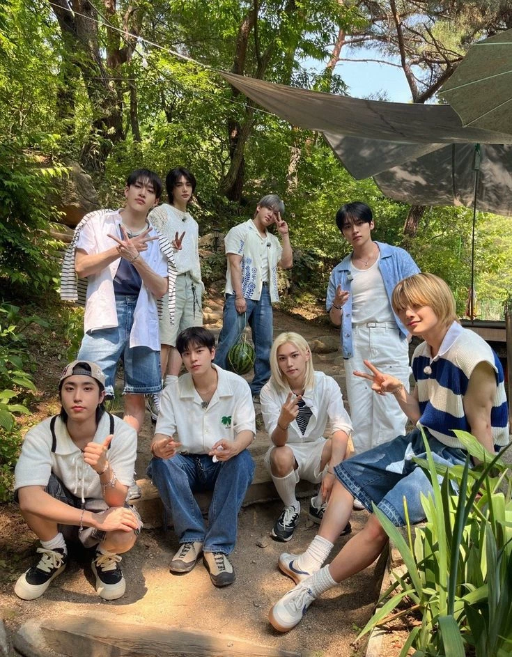 straykids thumbnail