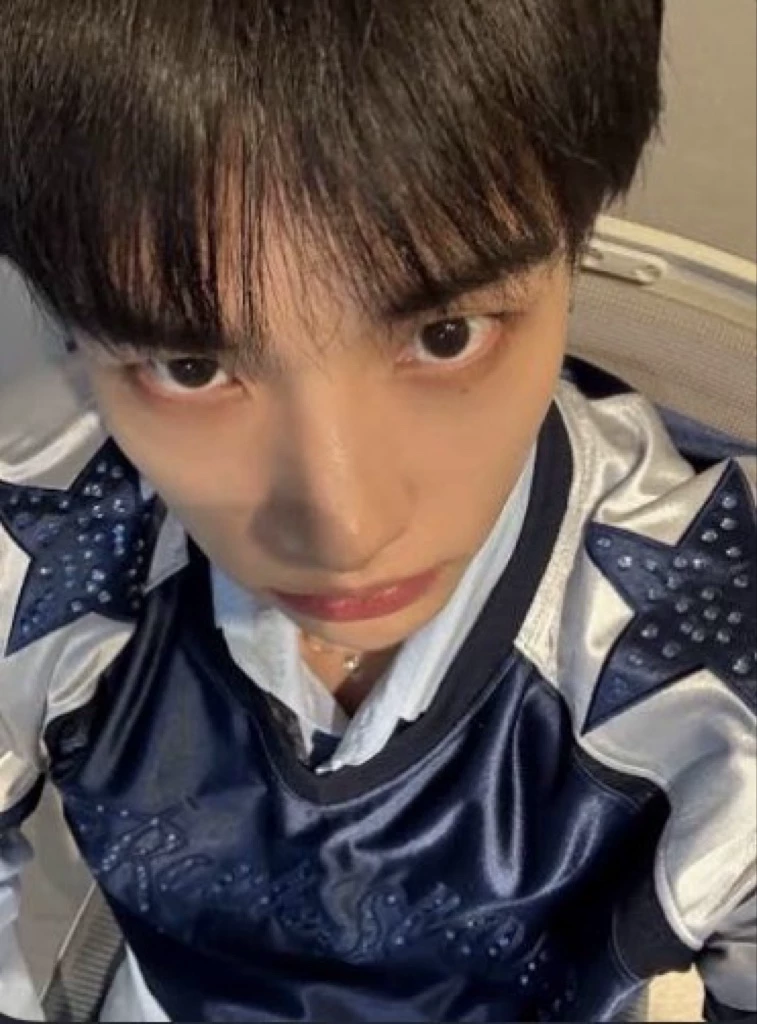 Hyunjin thumbnail