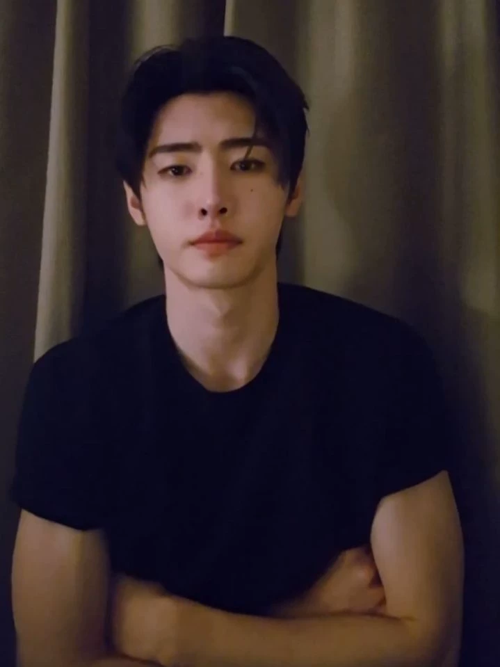 Sunghoon  thumbnail