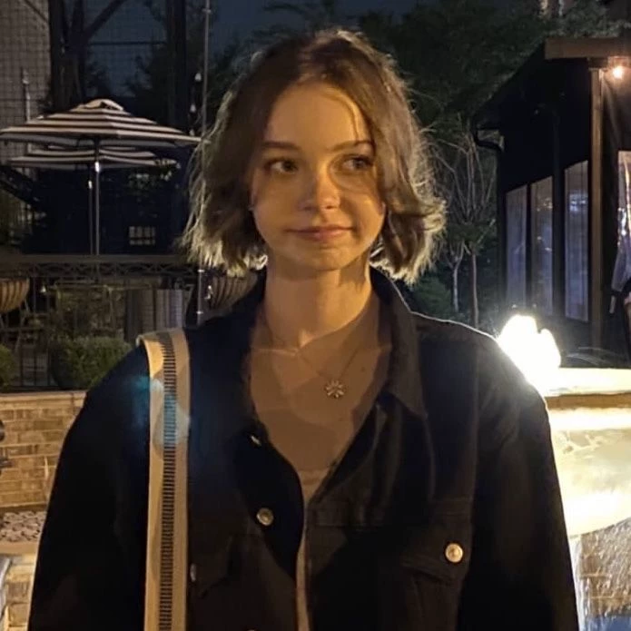 Emma Myers thumbnail
