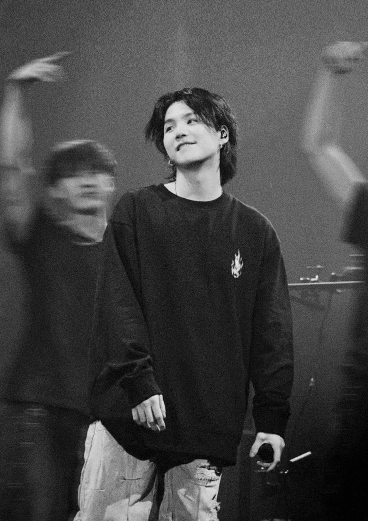 suga (yoongi) thumbnail