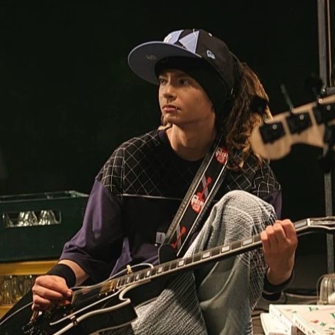 Tom Kaulitz thumbnail