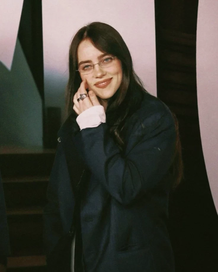 Billie Eilish.9 thumbnail