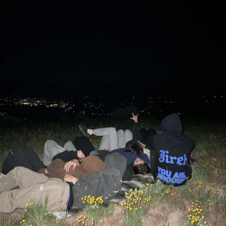 Hiking thumbnail