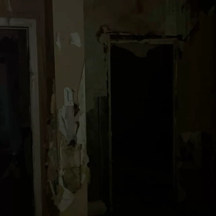 abandoned hospital......... thumbnail