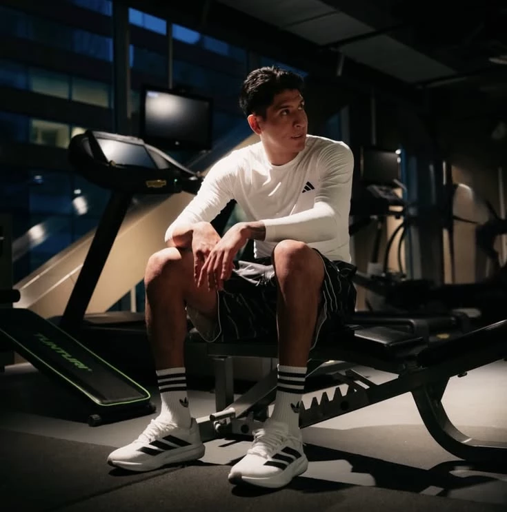 Edson Alvarez thumbnail