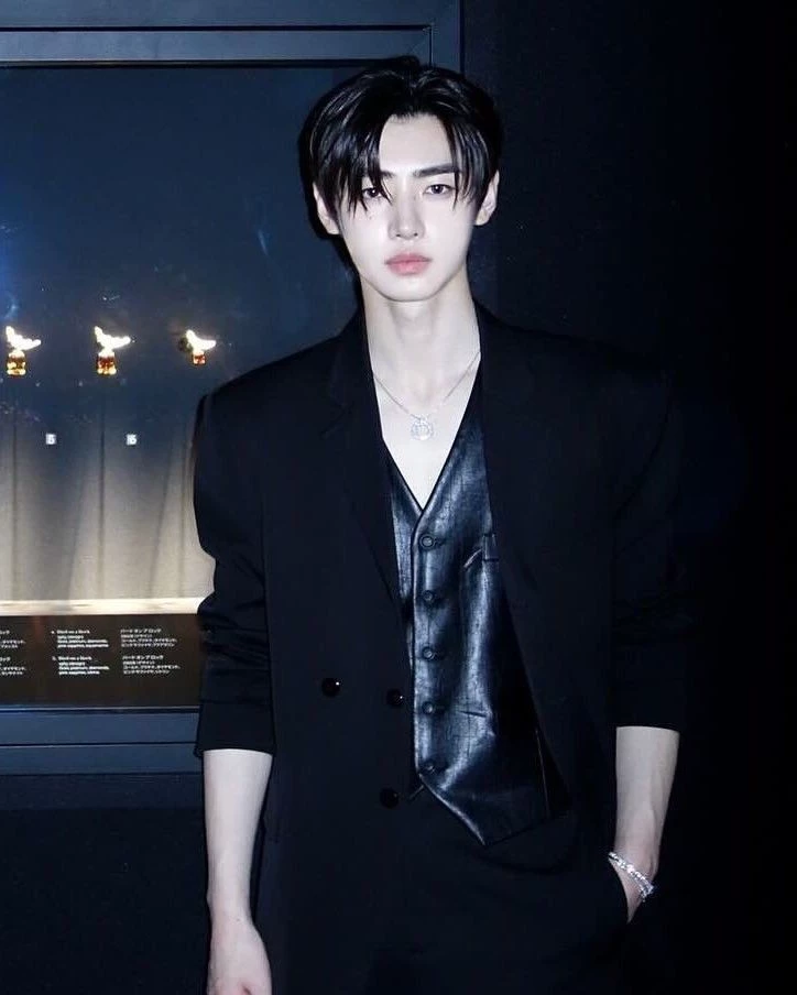 sunghoon thumbnail