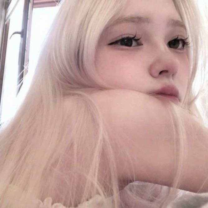 Vivienne thumbnail