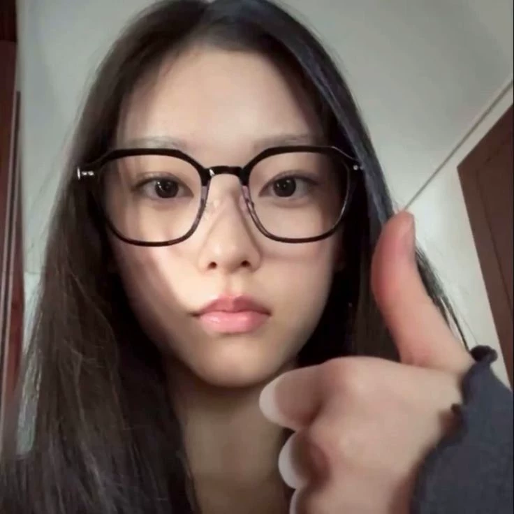 Girl thumbnail