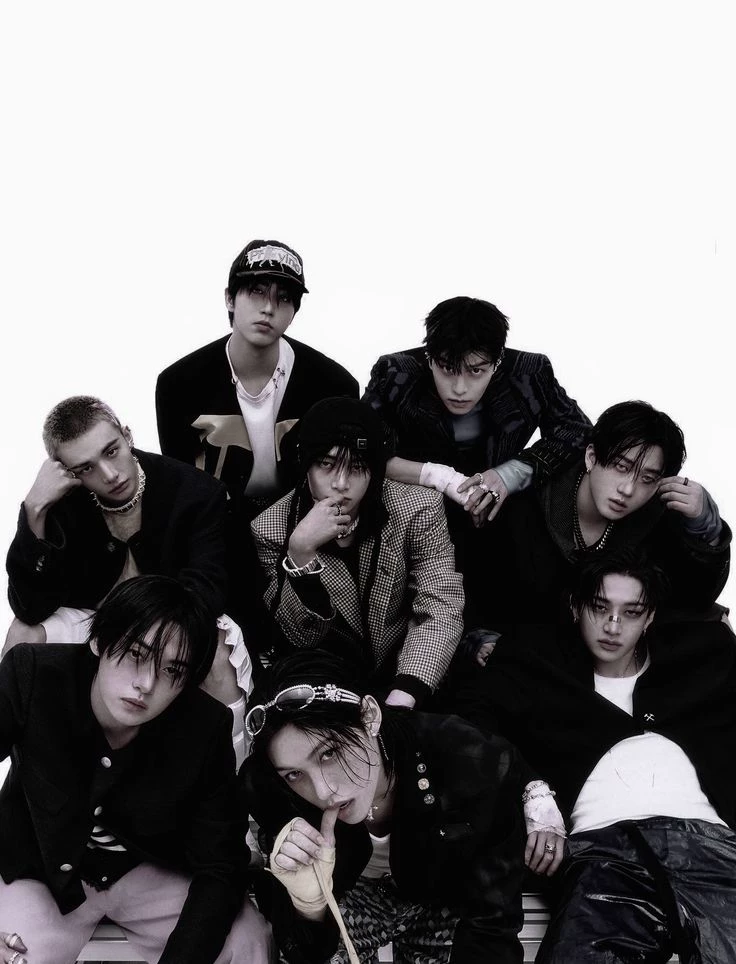 Stray Kids thumbnail