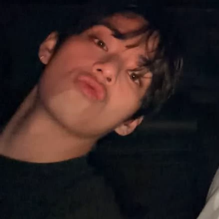 Kim Taehyung thumbnail