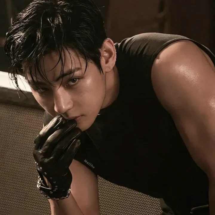 Kim Taehyung thumbnail